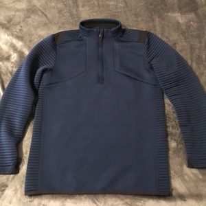 Under armour air gap 1/4 zip medium pullover. EUC